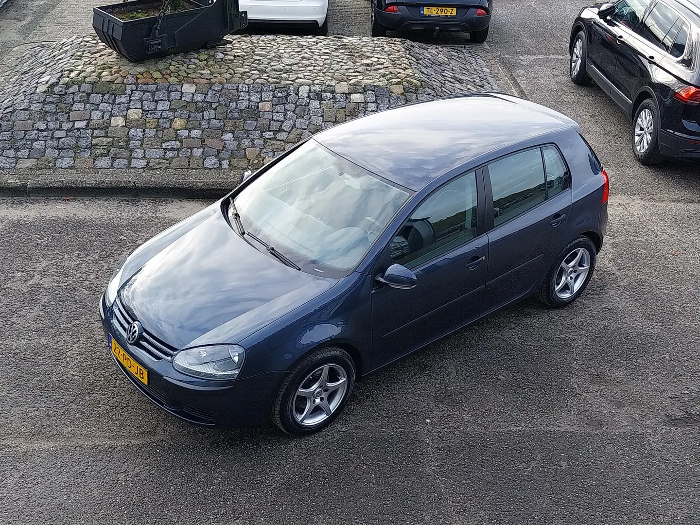 Volkswagen Golf 1.6 FSI Trendline AUTOMAAT TREKHAAK CRUISE AIRCO Bleu - 2
