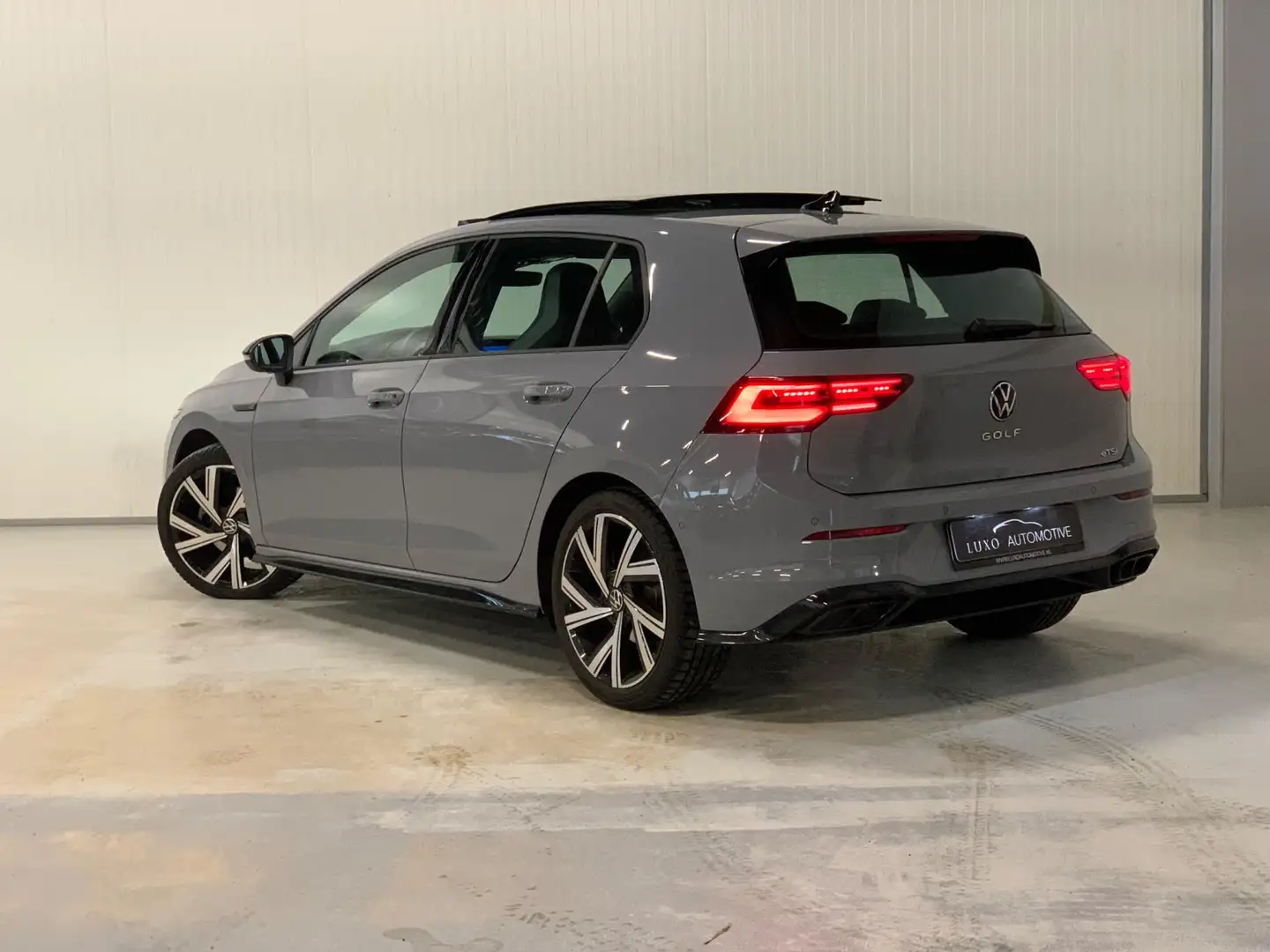 Volkswagen Golf 1.5 eTSI | 3x R-LINE | IQ LIGHTS | PANO | NARDO GR Gris - 2