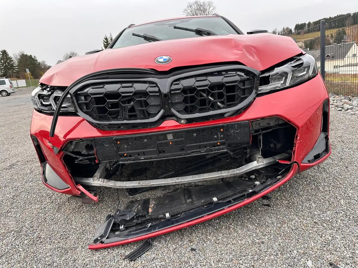 BMW 340 3 Touring M340 i xDrive UNFALLFAHRZEUG Rot - 2