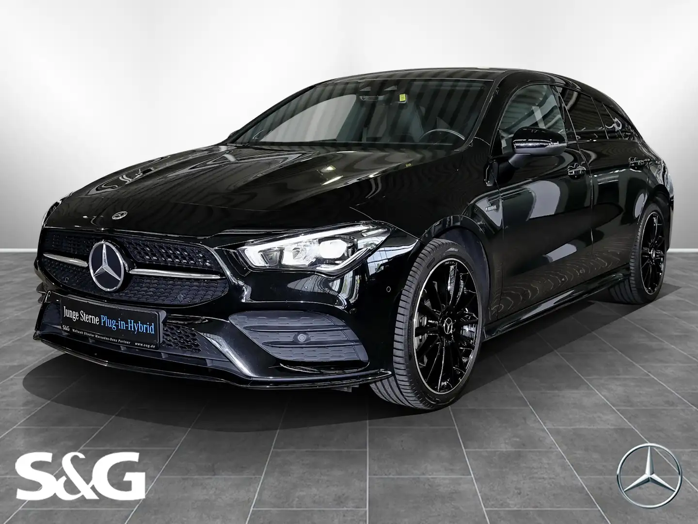 Mercedes-Benz CLA 250 e AMG AHK+PANORAMA+TOTWINKEL+BURMESTER Black - 1