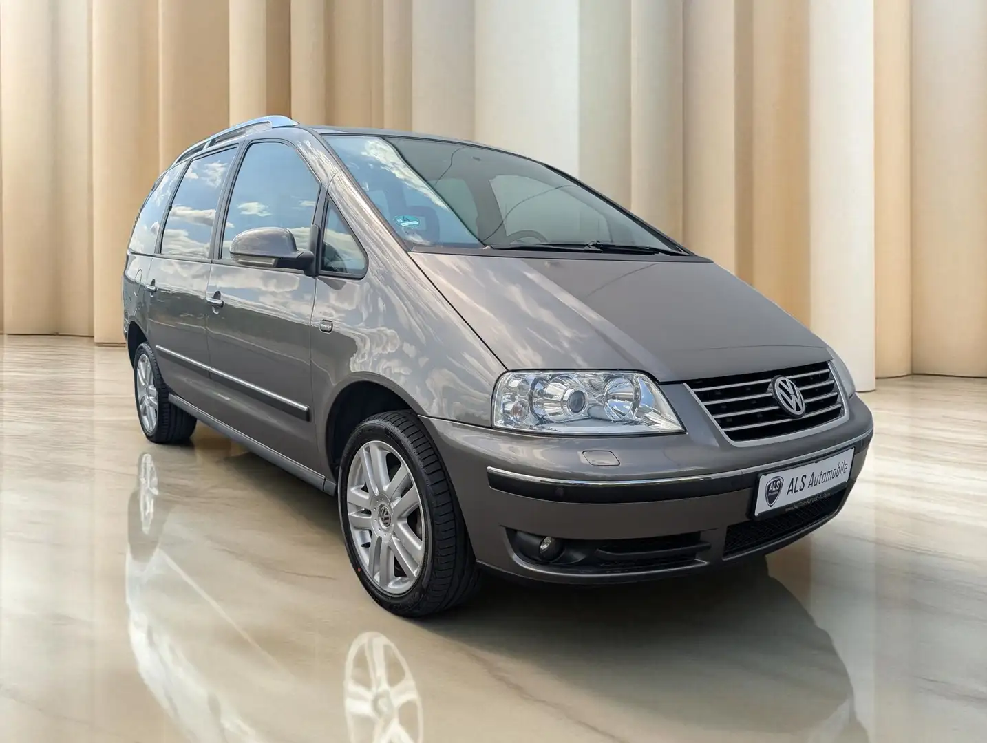 Volkswagen Sharan Sharan"Freestyle"Standheizung"Shz"PDC"7 Sitze" Grau - 2