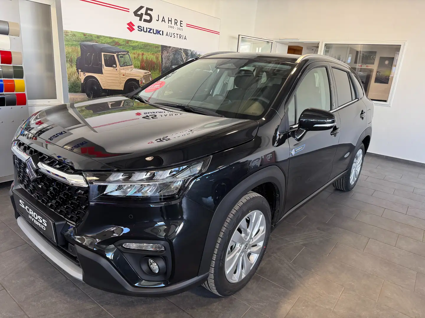 Suzuki S-Cross S-Cross 1,4 Hybrid ALLGRIP shine shine Schwarz - 2