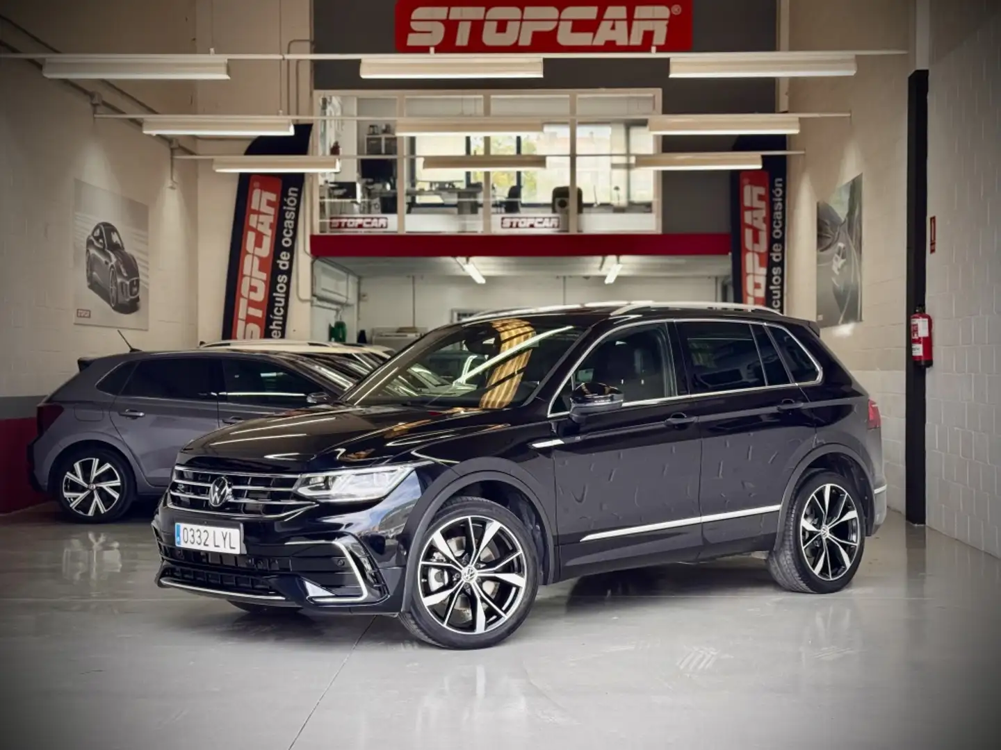 Volkswagen Tiguan 2.0TDI R-Line 4Motion DSG 147kW Negro - 1