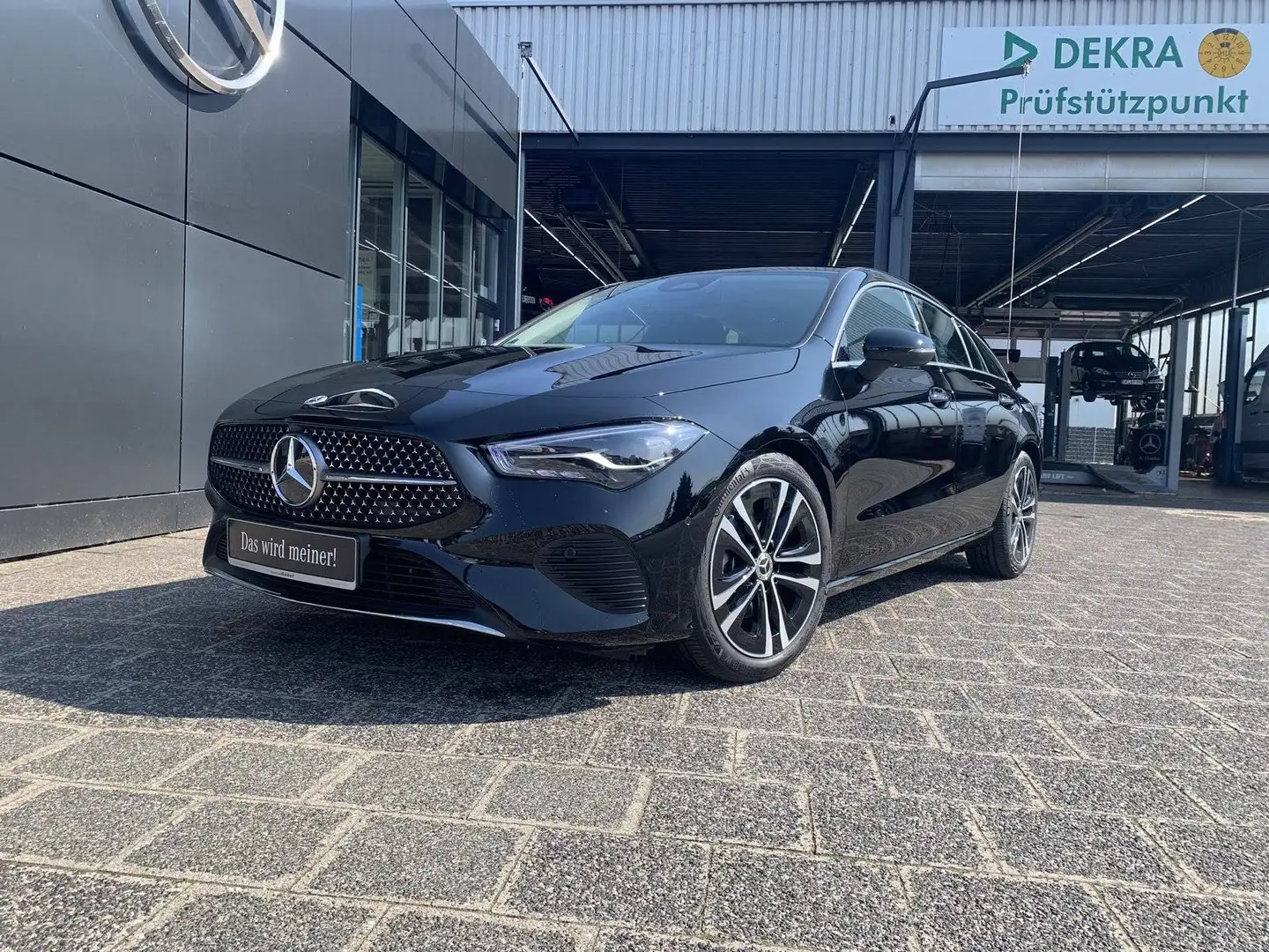 Mercedes-Benz CLA 180 SB Progressive (EURO 6d) Schwarz - 1