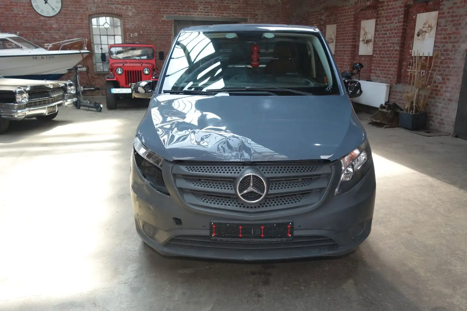 Mercedes-Benz Vito Kasten eVito lang inkl.Batterie TüvNaviKamera Grijs - 2