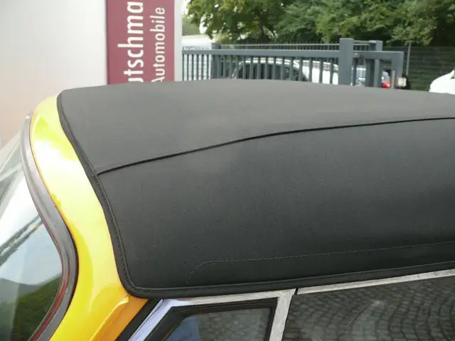 Volkswagen 1303 Cabriolet view 13