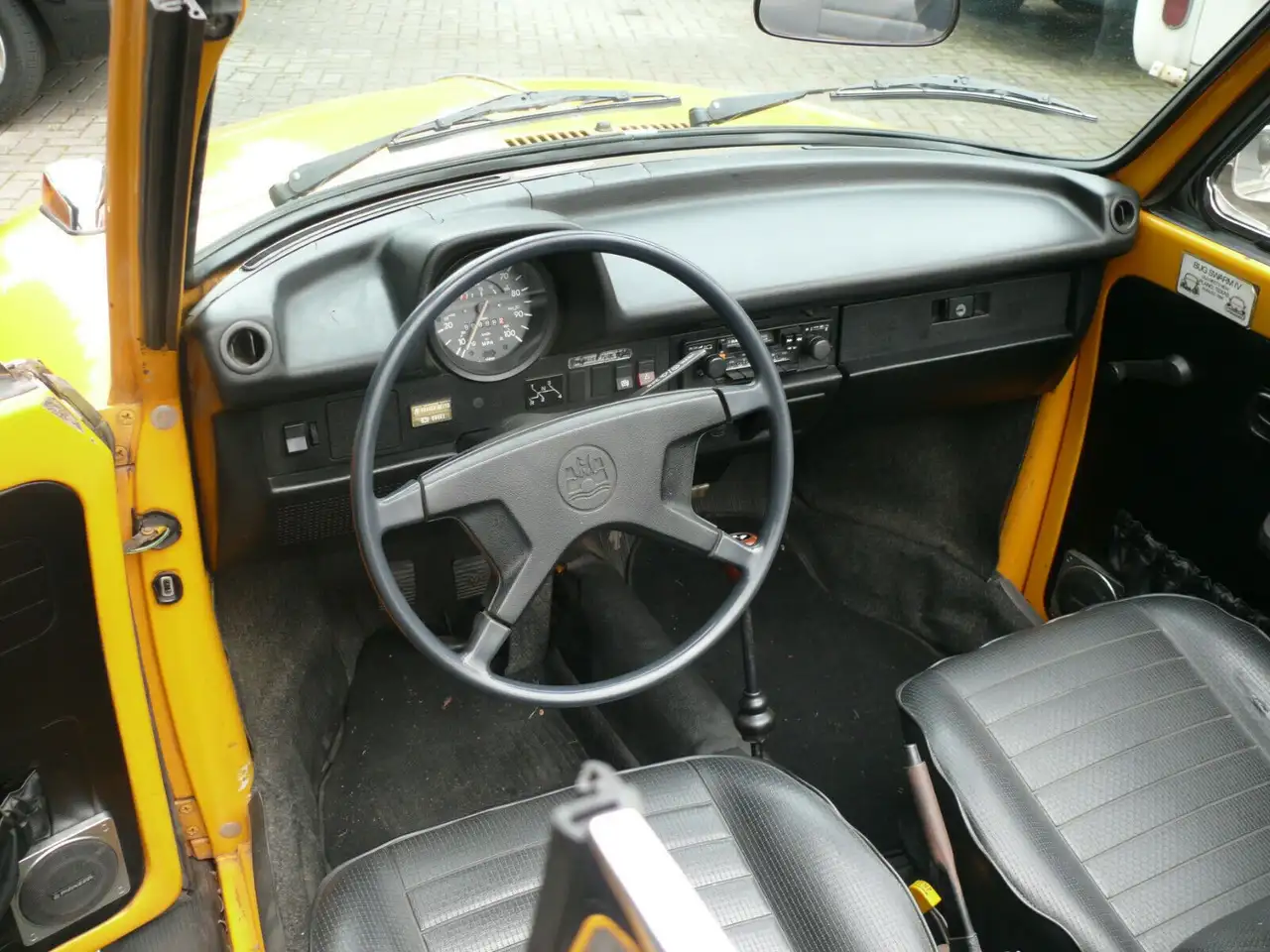 Volkswagen Käfer 1303 Cabriolet ungeschweißt im Erstlack, foto 11