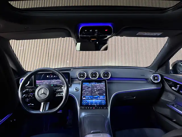Mercedes-Benz C-Class view 12