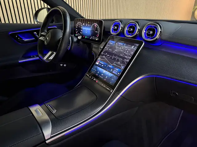 Mercedes-Benz C-Class view 5