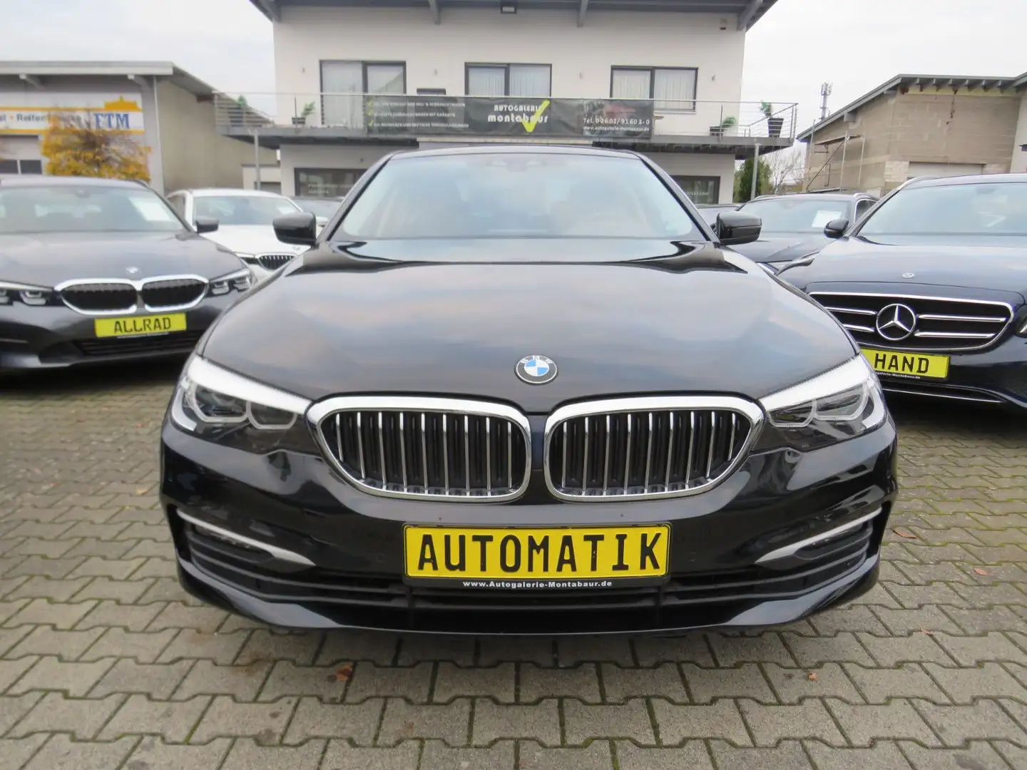 BMW 520 dA Lim. *1.HAND *AHK *LED *NAVI Schwarz - 2