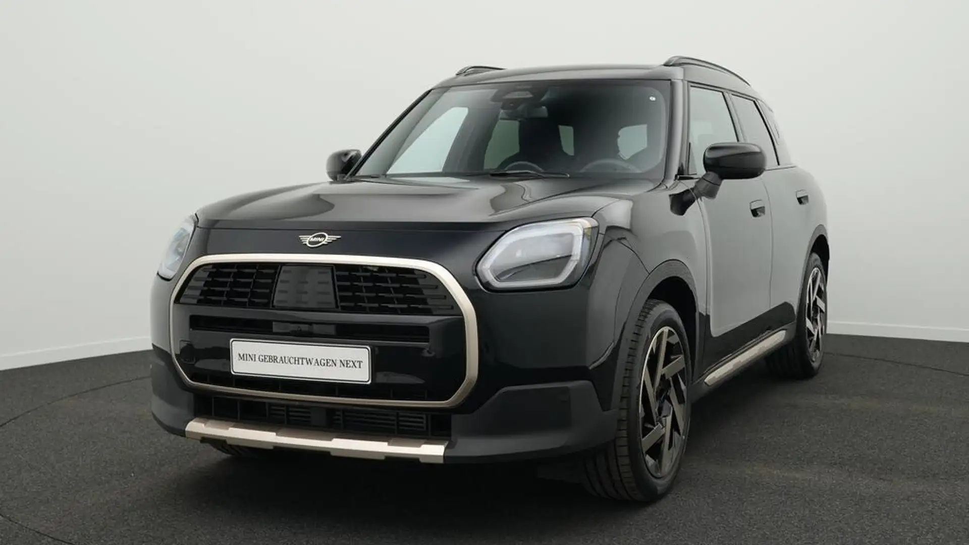 MINI Countryman C Favoured Trim Noir - 1