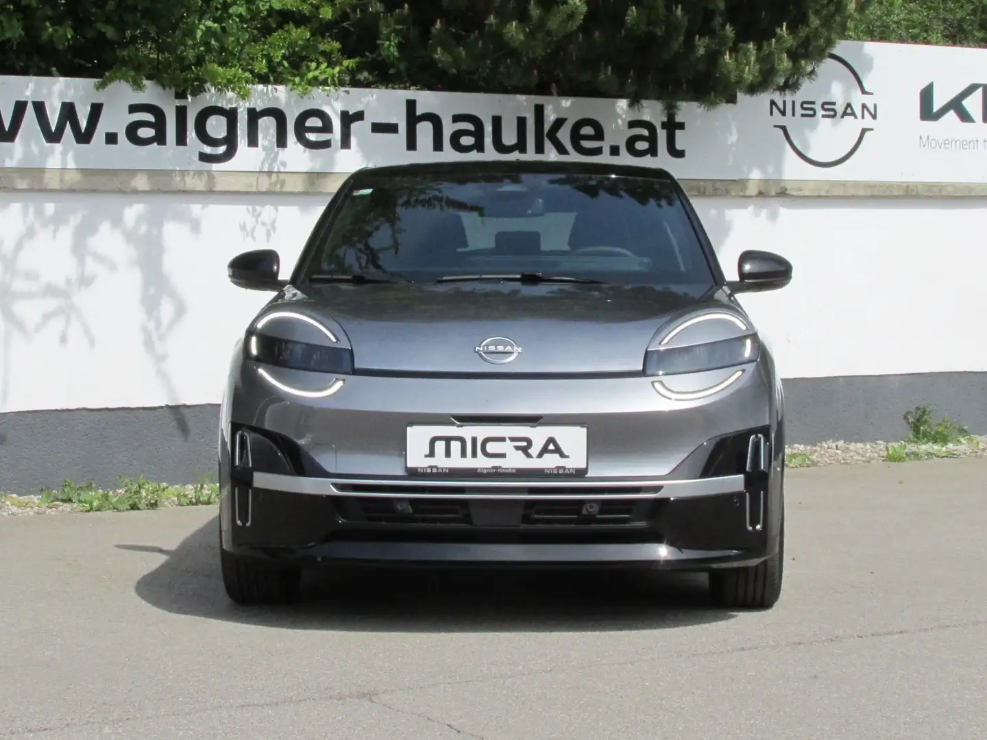 Nissan Micra Advance 52 kWh 150 PS Grau - 2