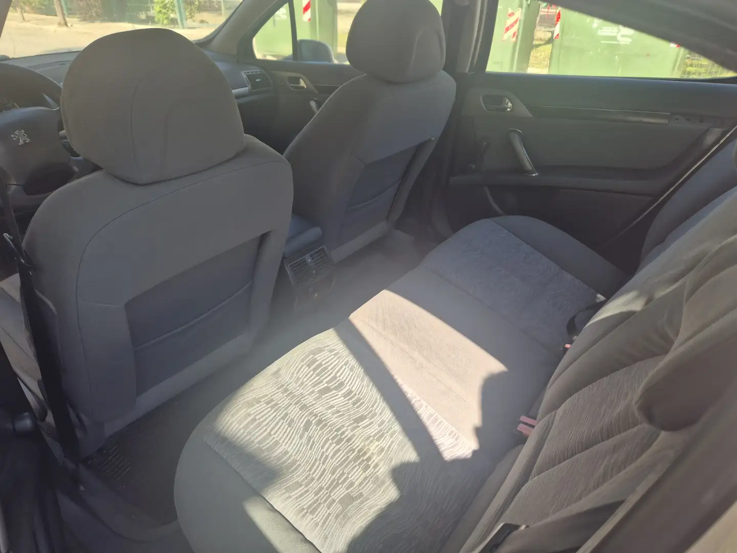 Peugeot 407 Peugeot 407 1.8 SR Confort - 1