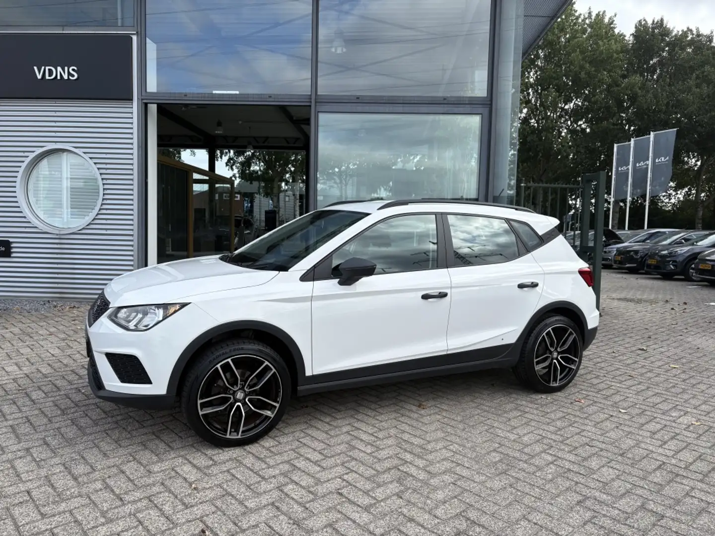 SEAT Arona 1.0 TSI Xcellence Weiß - 2
