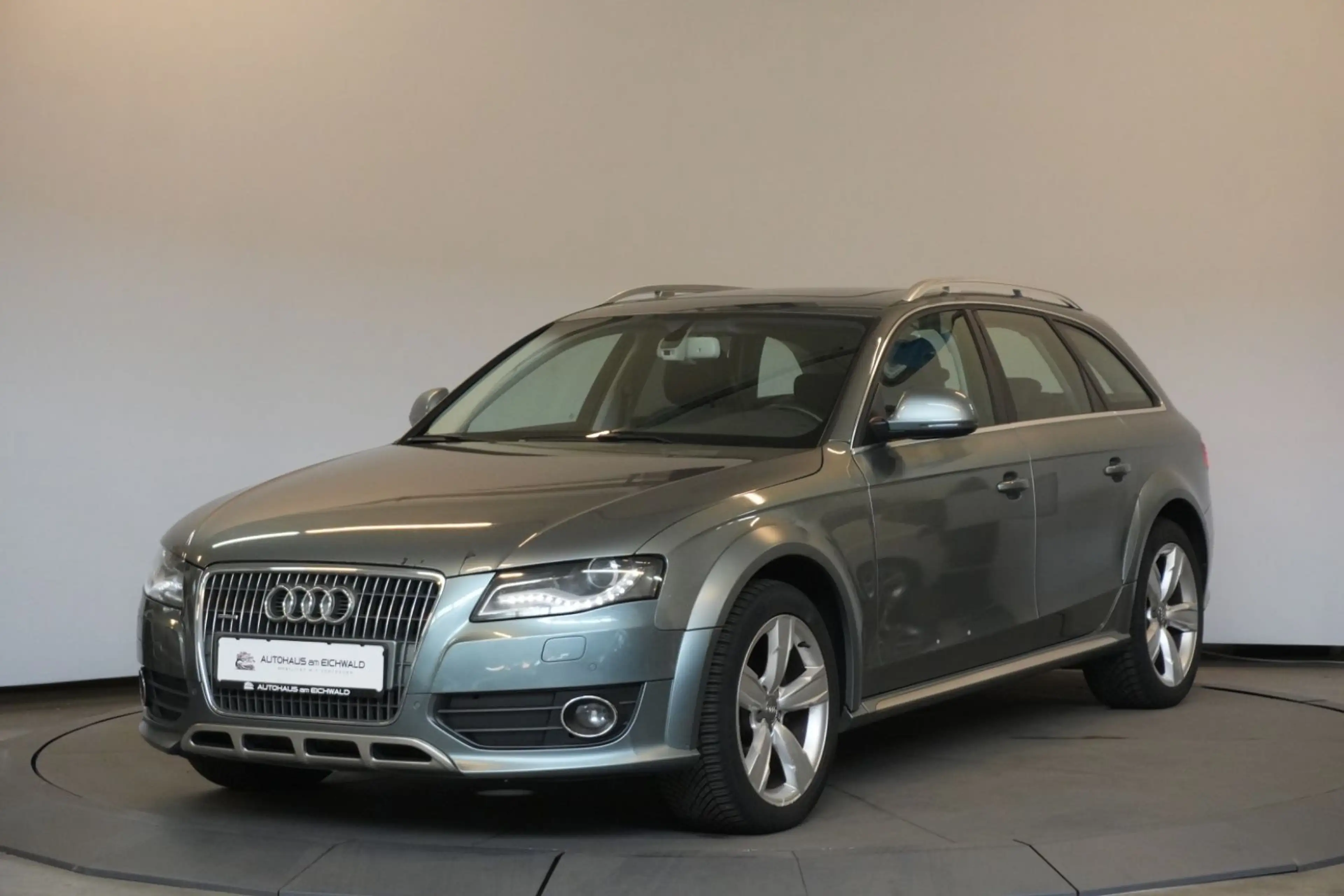 Audi A4 allroad quattro 3.0 V6 TDI Pano AHK PDC