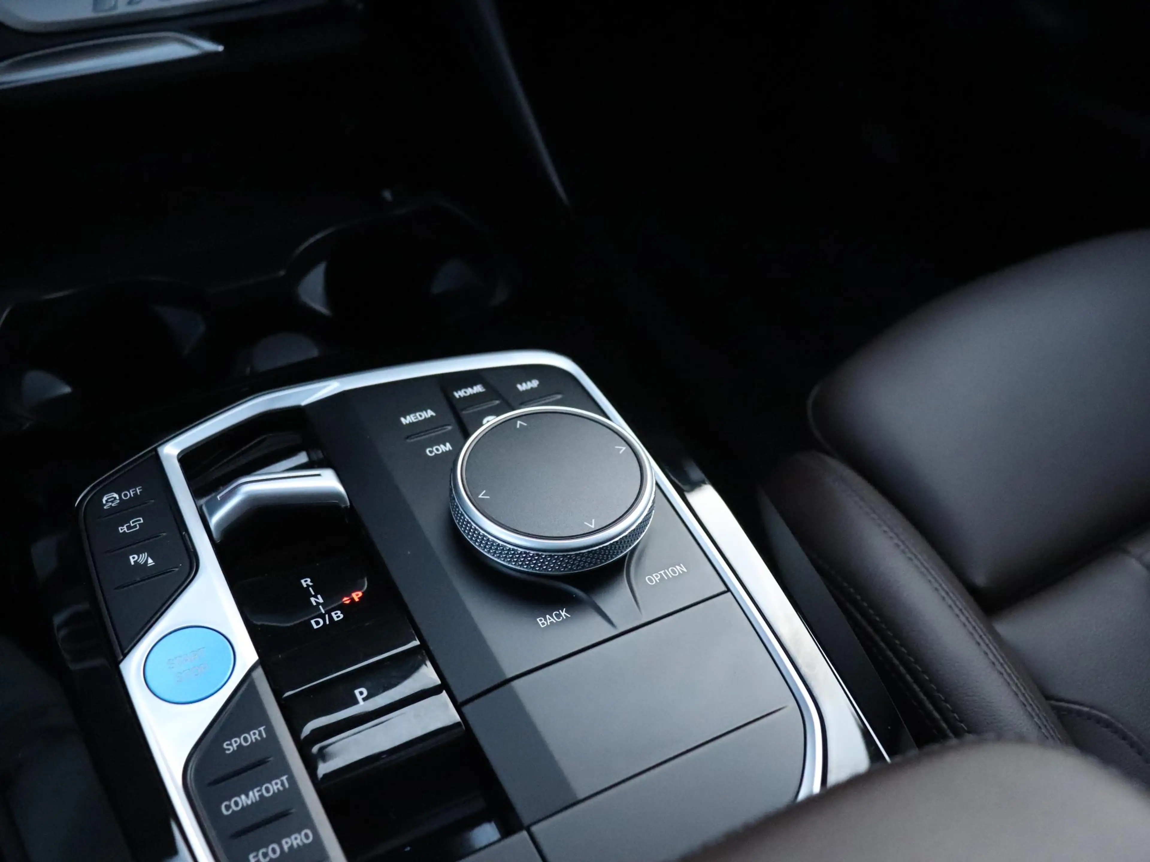 BMW iX3 High Executive Edition 80 kWh | M SPORT | LEDER | — photo 25