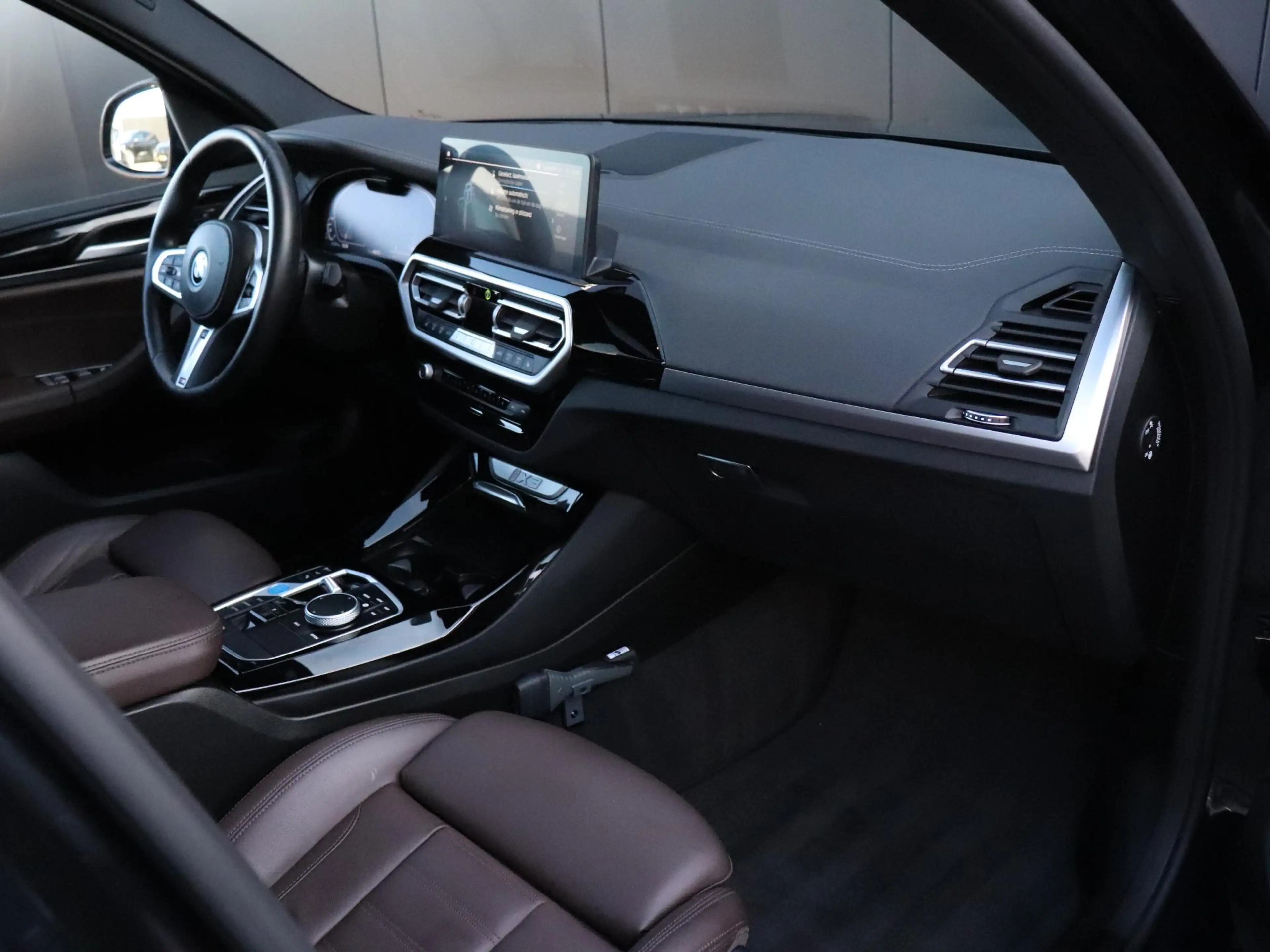 BMW iX3 High Executive Edition 80 kWh | M SPORT | LEDER | — photo 22