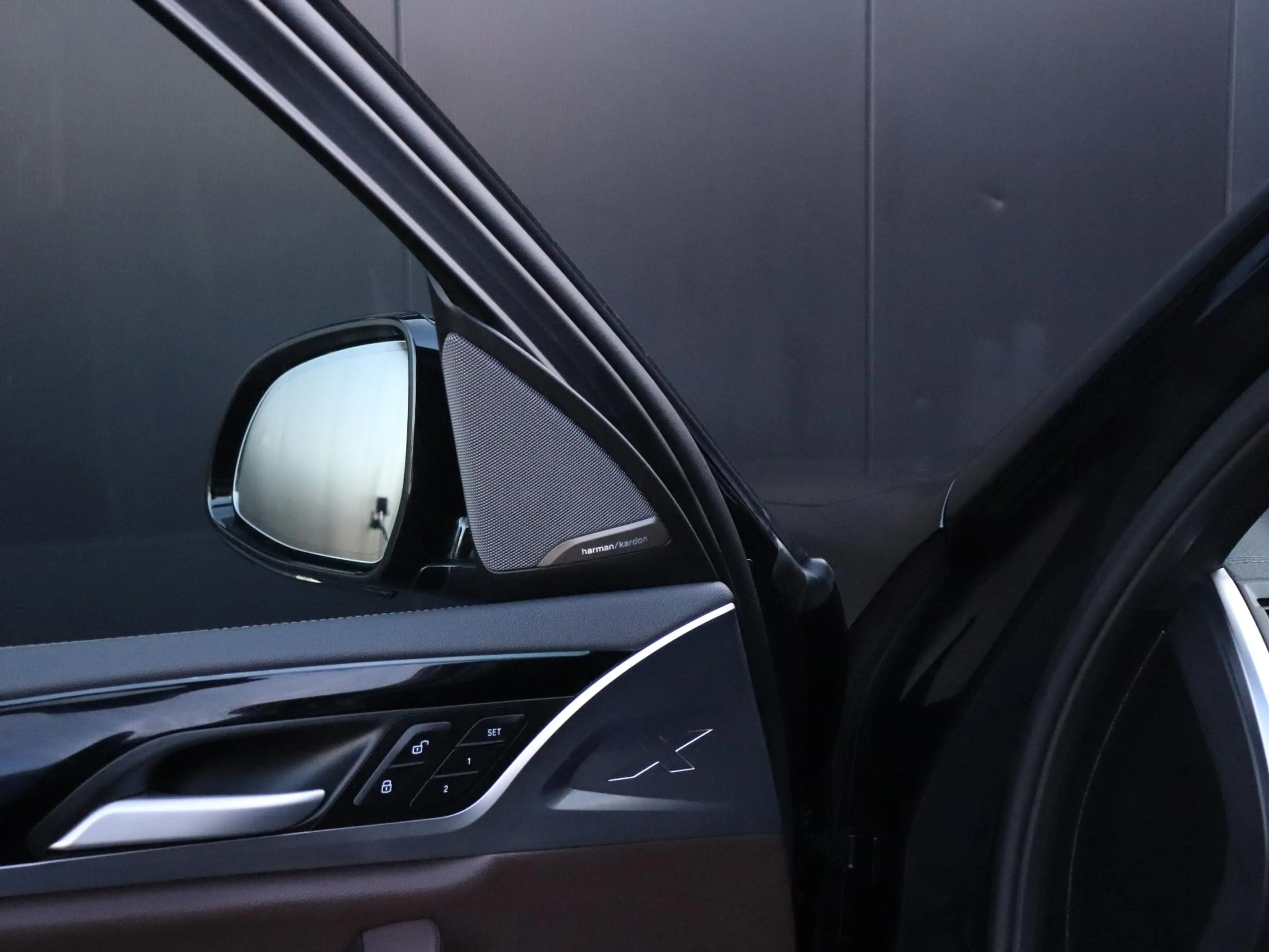 BMW iX3 High Executive Edition 80 kWh | M SPORT | LEDER | — photo 18