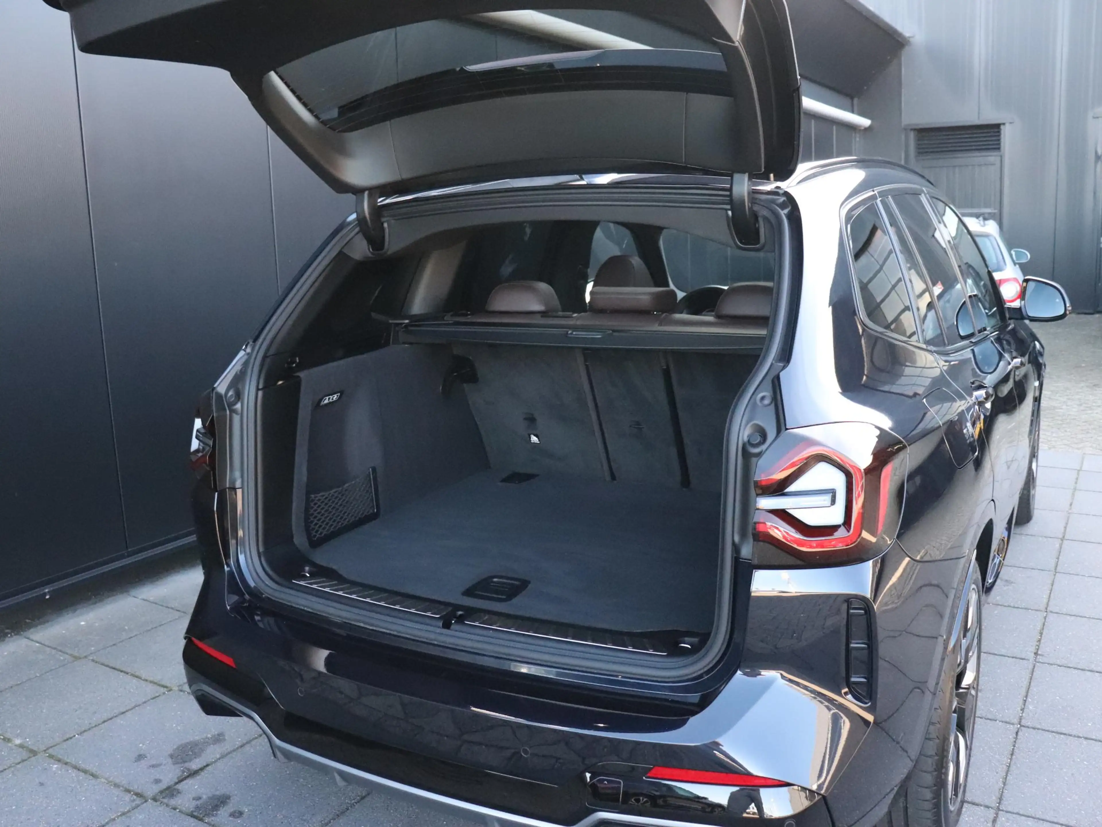BMW iX3 High Executive Edition 80 kWh | M SPORT | LEDER | — photo 15