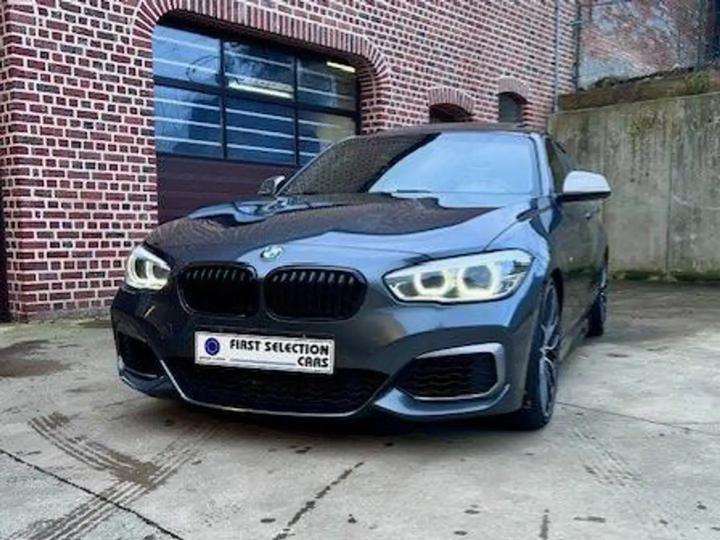 BMW 135 M135i xDrive Sport-Aut. Szürke - 2