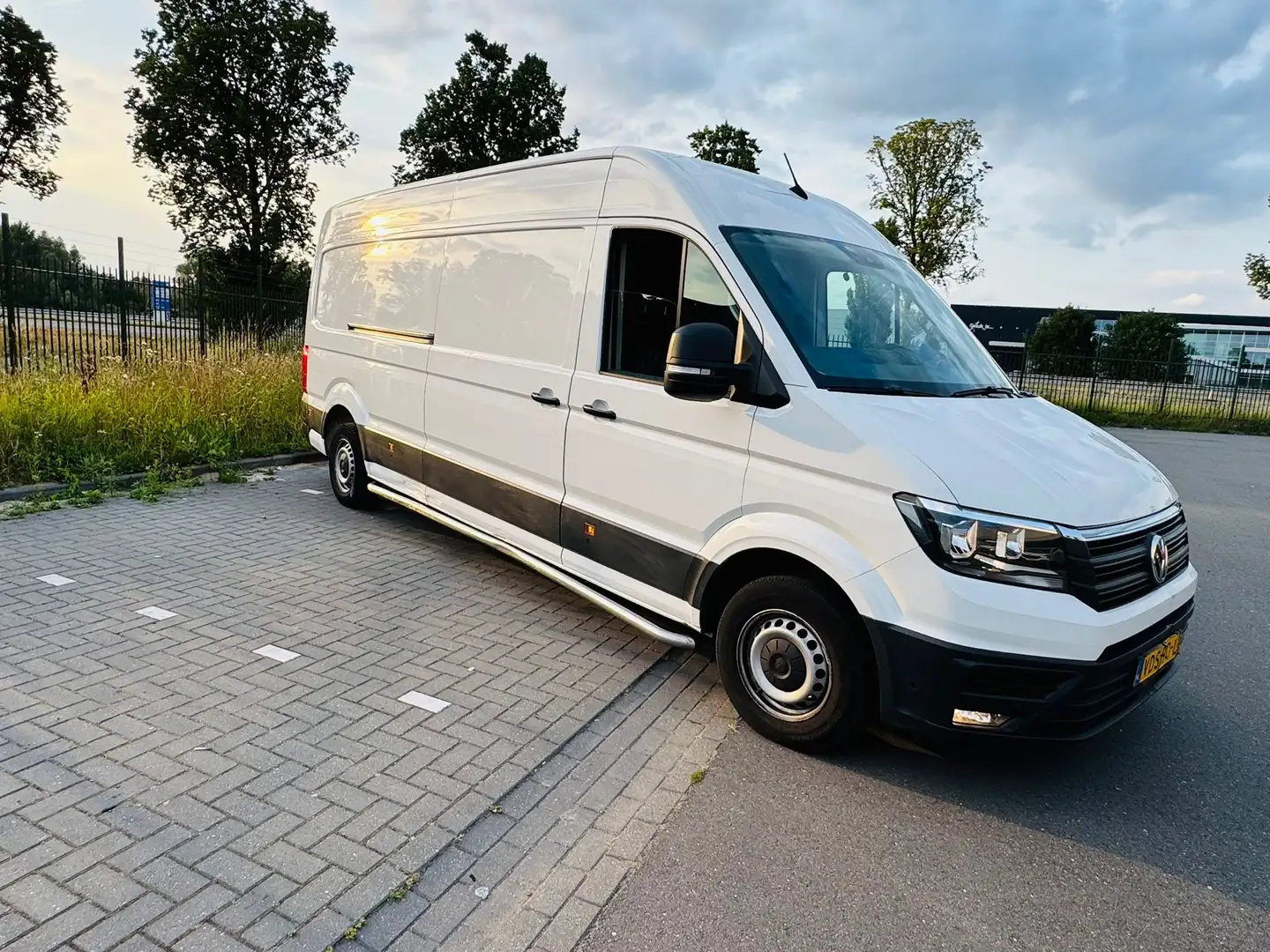Volkswagen Crafter 35 2.0 TDI L4H3 Hi Wit - 2