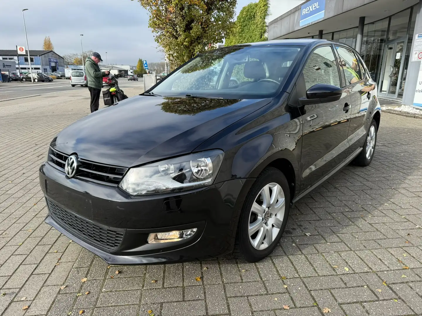 Volkswagen Polo Polo 1.2i Black Edition GARANTIE 1 AN/JAAR Zwart - 1