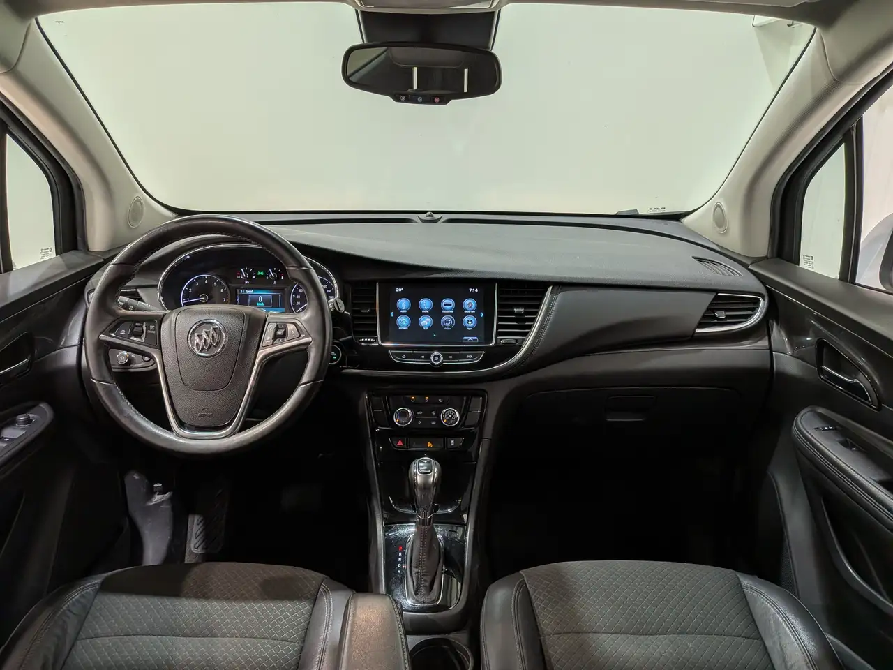Buick Encore снимка Buick Encore