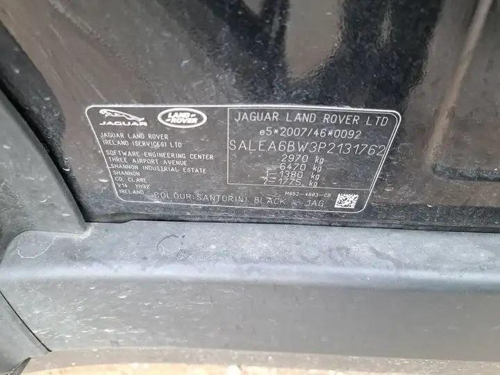 Land Rover Defender 2022, foto 14