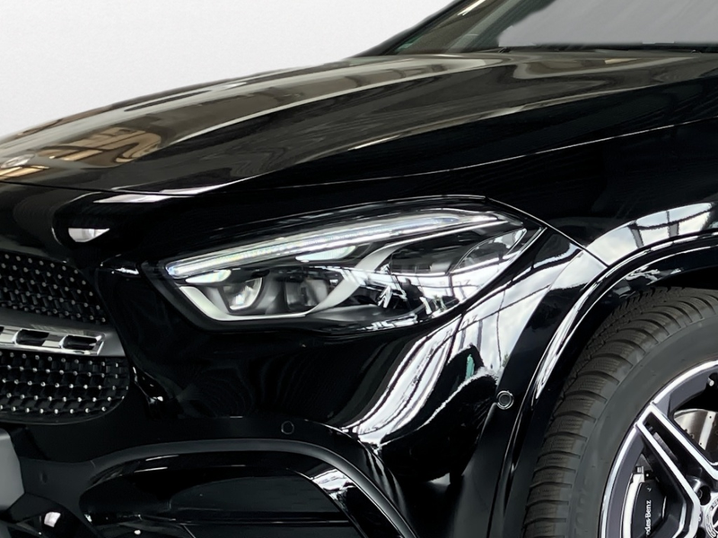 Mercedes-Benz GLA 200 EDITION AMG-Line+AHK+DISTR+KEYLESS+360°K — photo 15