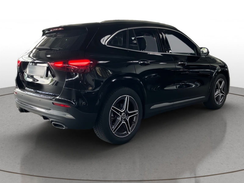 Mercedes-Benz GLA 200 EDITION AMG-Line+AHK+DISTR+KEYLESS+360°K — photo 5