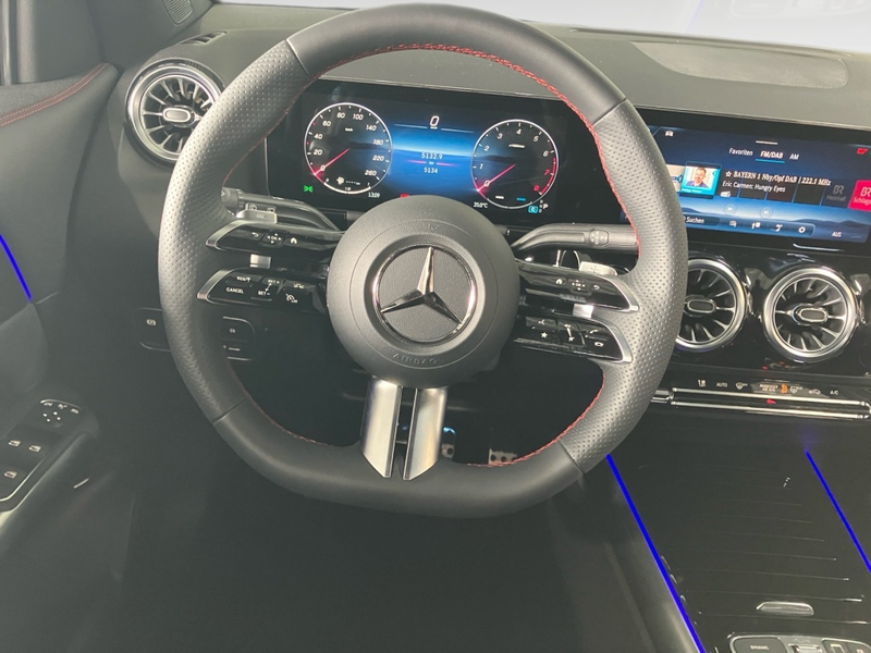 Mercedes-Benz GLA 200 EDITION AMG-Line+AHK+DISTR+KEYLESS+360°K — photo 12