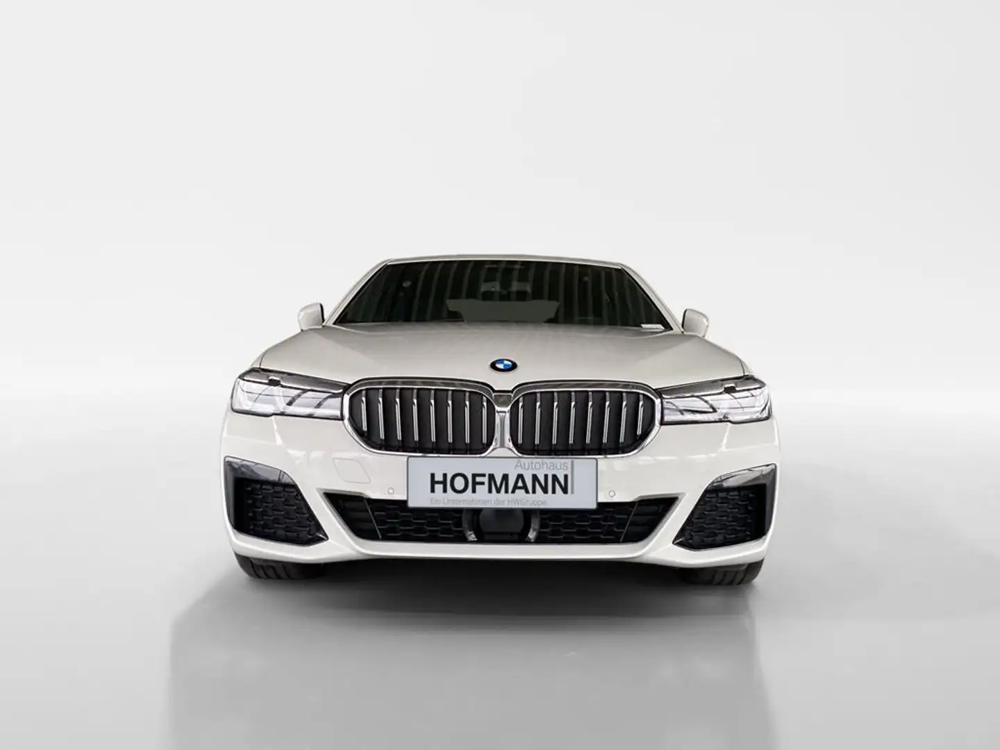 BMW 540 M Sport bijela - 2