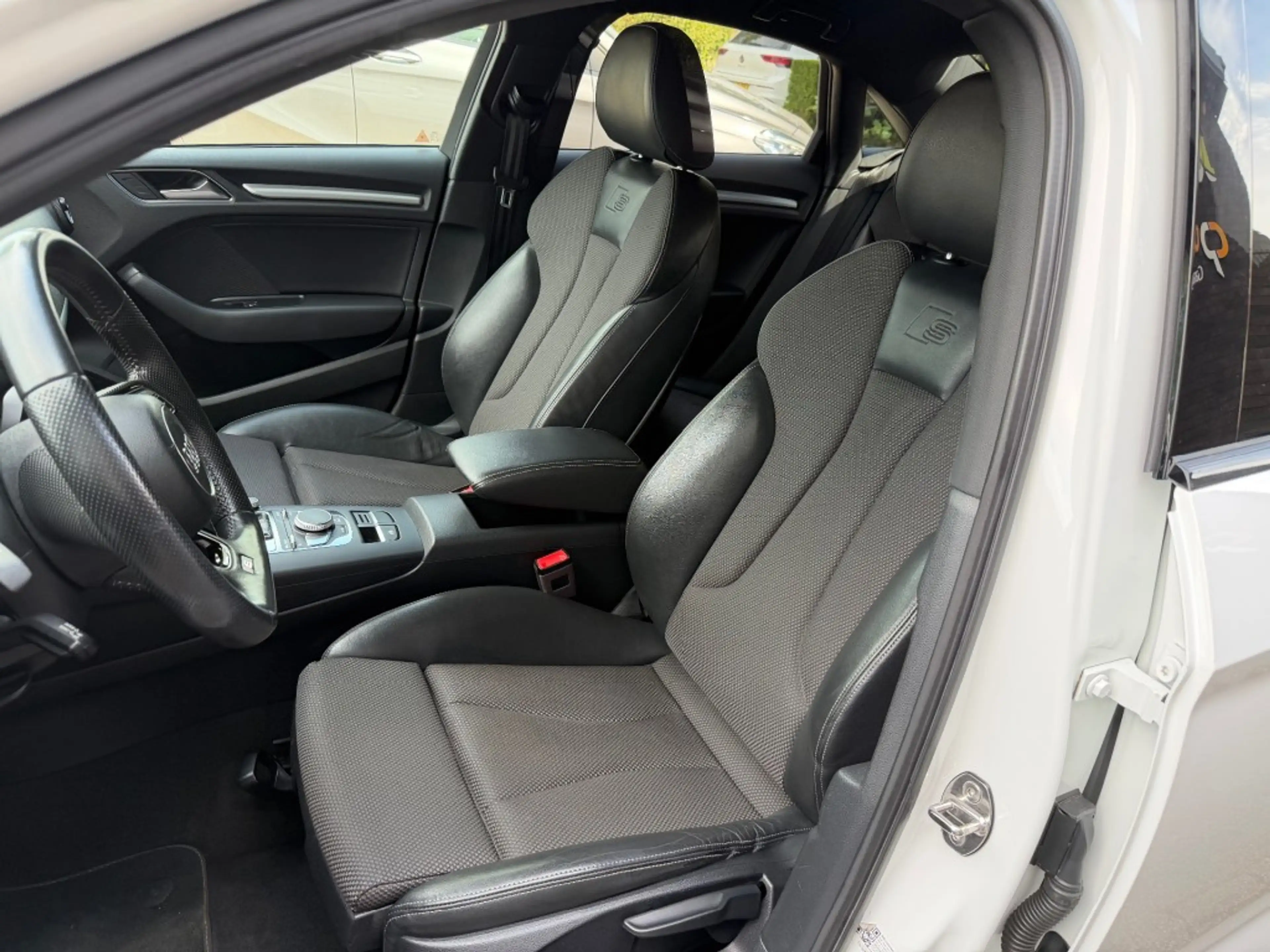 Audi A3 1.5 TFSI COD SP.SL.E LIMO/SEDAN — photo 17
