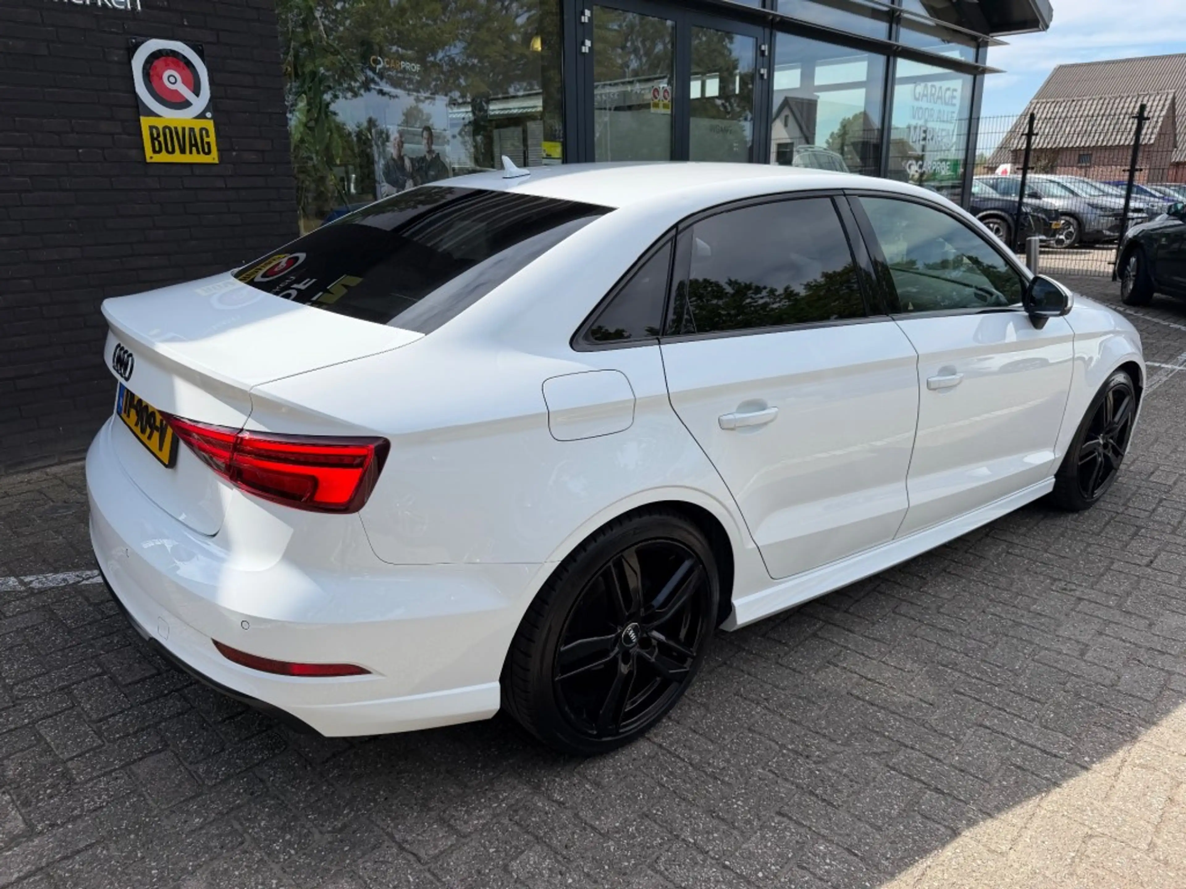 Audi A3 1.5 TFSI COD SP.SL.E LIMO/SEDAN — photo 4