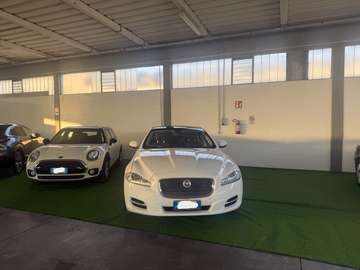 XJ IX 2010 3.0d V6 Supersport auto