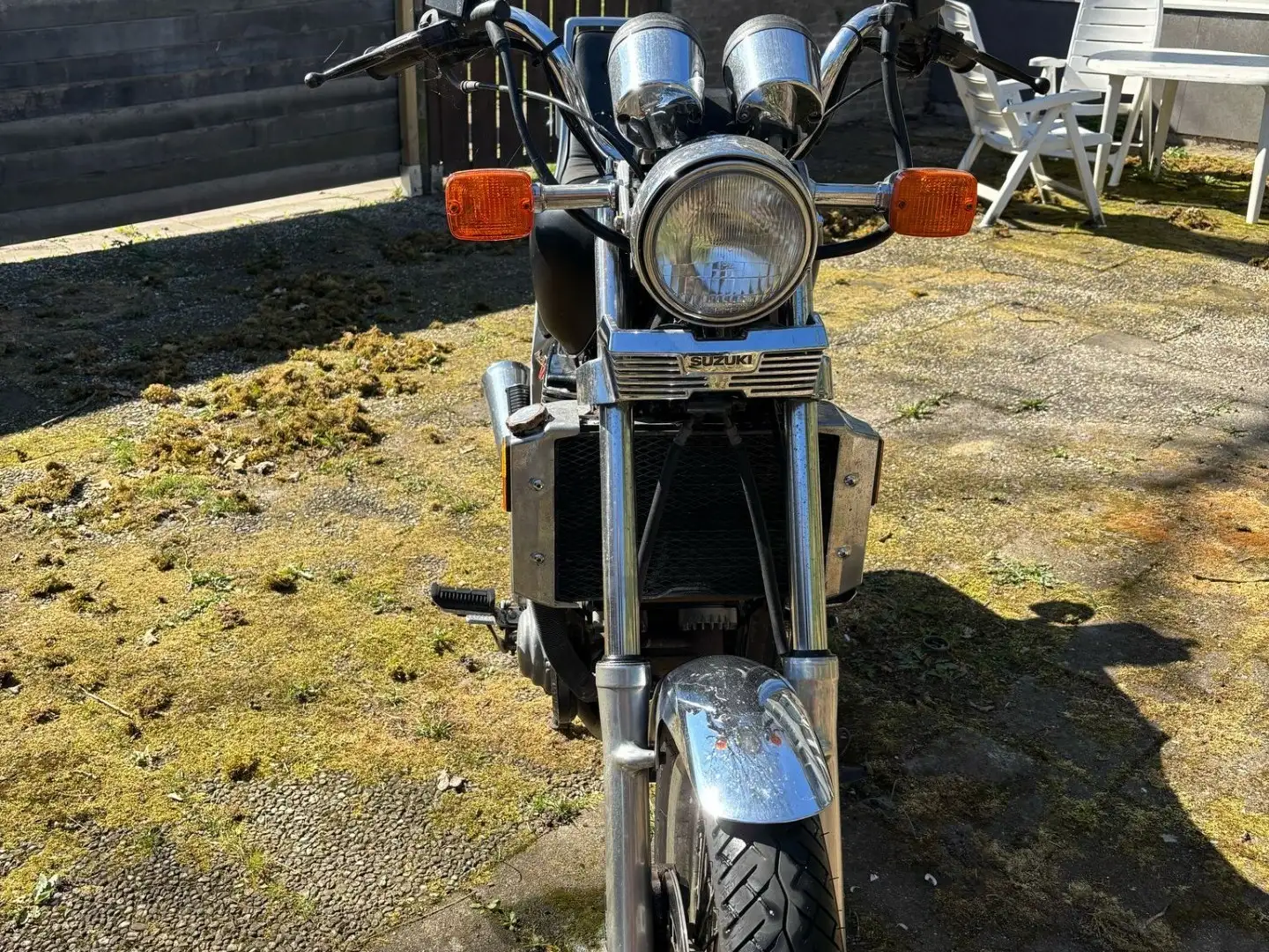 Suzuki GV 700 Madura Zwart - 2