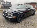 Jaguar XJ6 2.7 D XJ6 Classic | 3.Hand | HU-02/26 | Schwarz - thumbnail 4