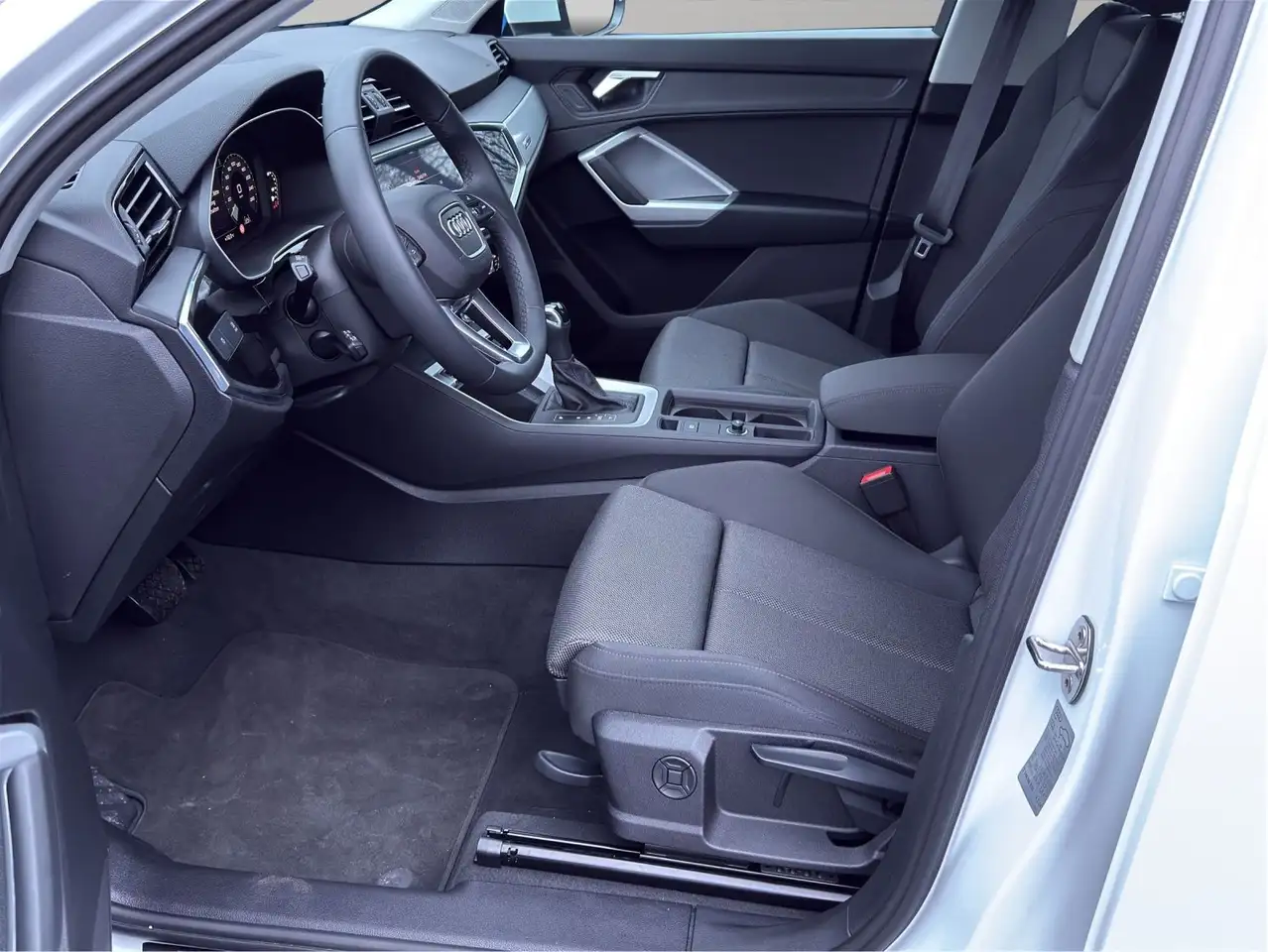 Audi Q3 35 TFSI S tronic advanced AHK+STANDHZG+LED 9