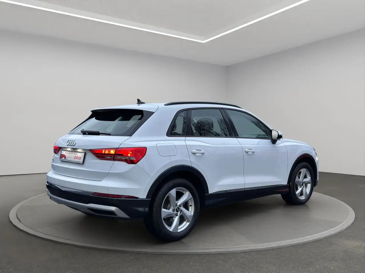 Audi Q3 35 TFSI S tronic advanced AHK+STANDHZG+LED 4