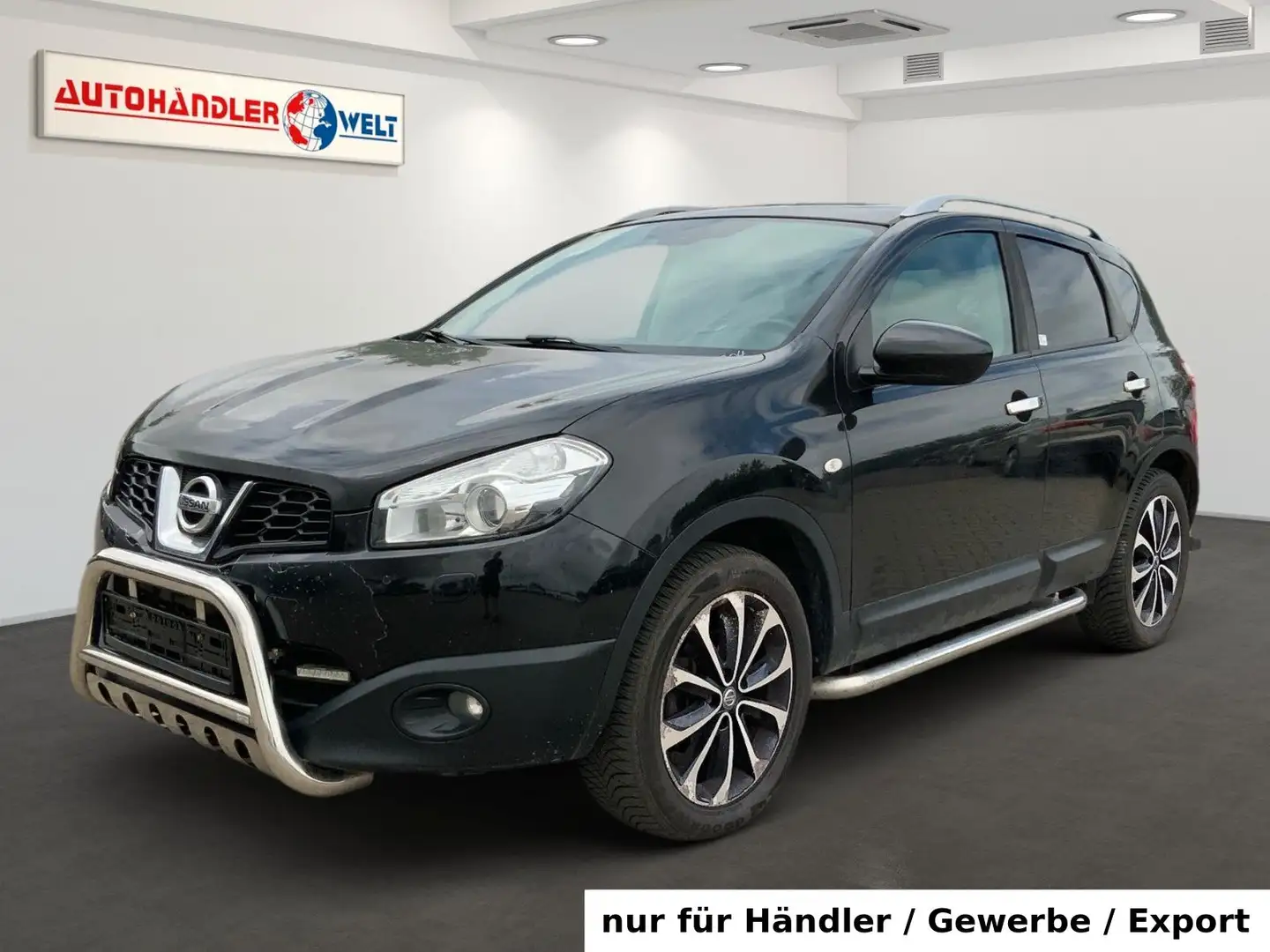 Nissan Qashqai 2.0 dCi Leder Navi Xenon AHK AAC Pano Schwarz - 1