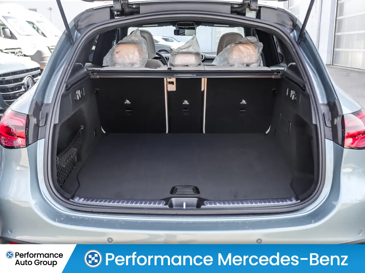 Mercedes-Benz GLC снимка Mercedes-Benz GLC