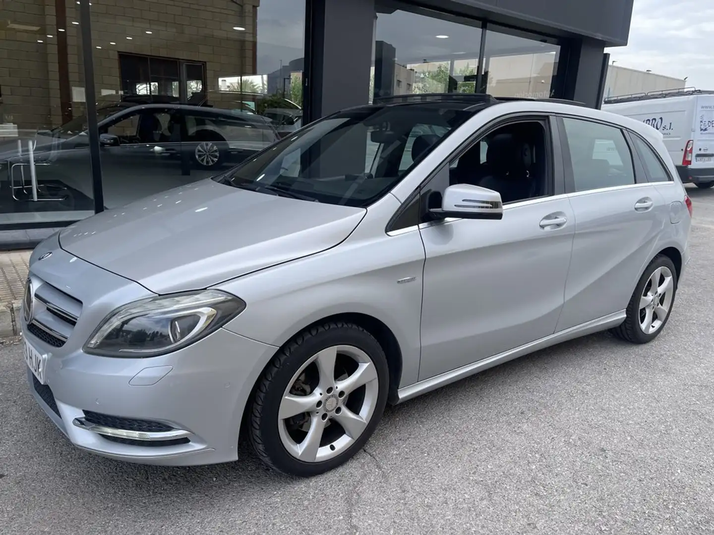 Mercedes-Benz B 200 CDI BlueEFFICIENCY Gris - 1