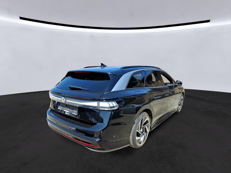 Volkswagen ID.7 Tourer Pro *20Zoll*Int./Ext. Paket*AHK*360*Head-Up* — photo 4