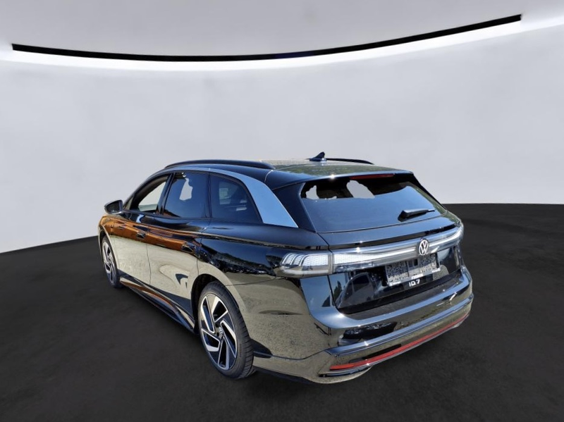 Volkswagen ID.7 Tourer Pro *20Zoll*Int./Ext. Paket*AHK*360*Head-Up* — photo 3