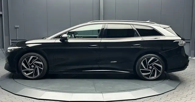 Volkswagen Id.7 view 2