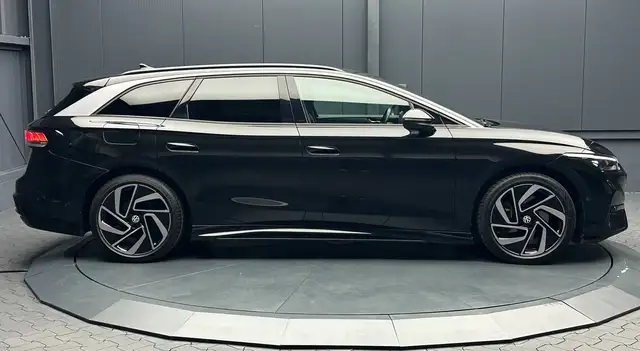 Volkswagen Id.7 view 6