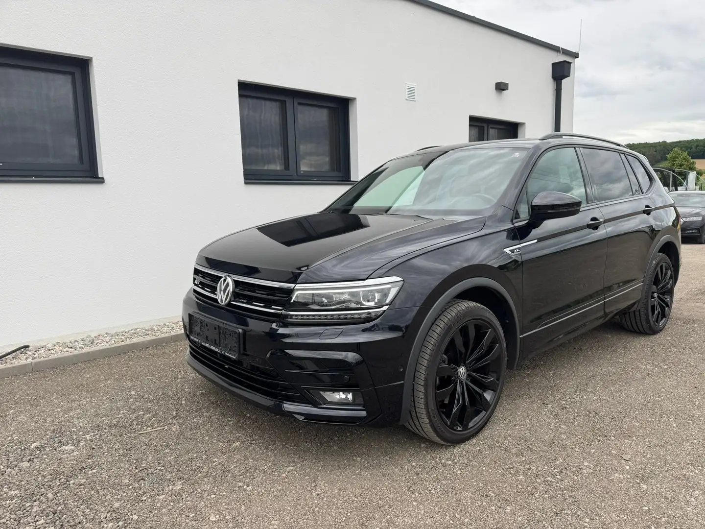 Volkswagen Tiguan Allspace R-Line 4Motion ACC/Navi/Pano/ 360° Kamera Schwarz - 1