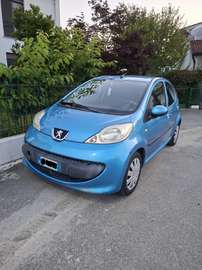 107 5p 1.0 12v Plaisir 2tronic