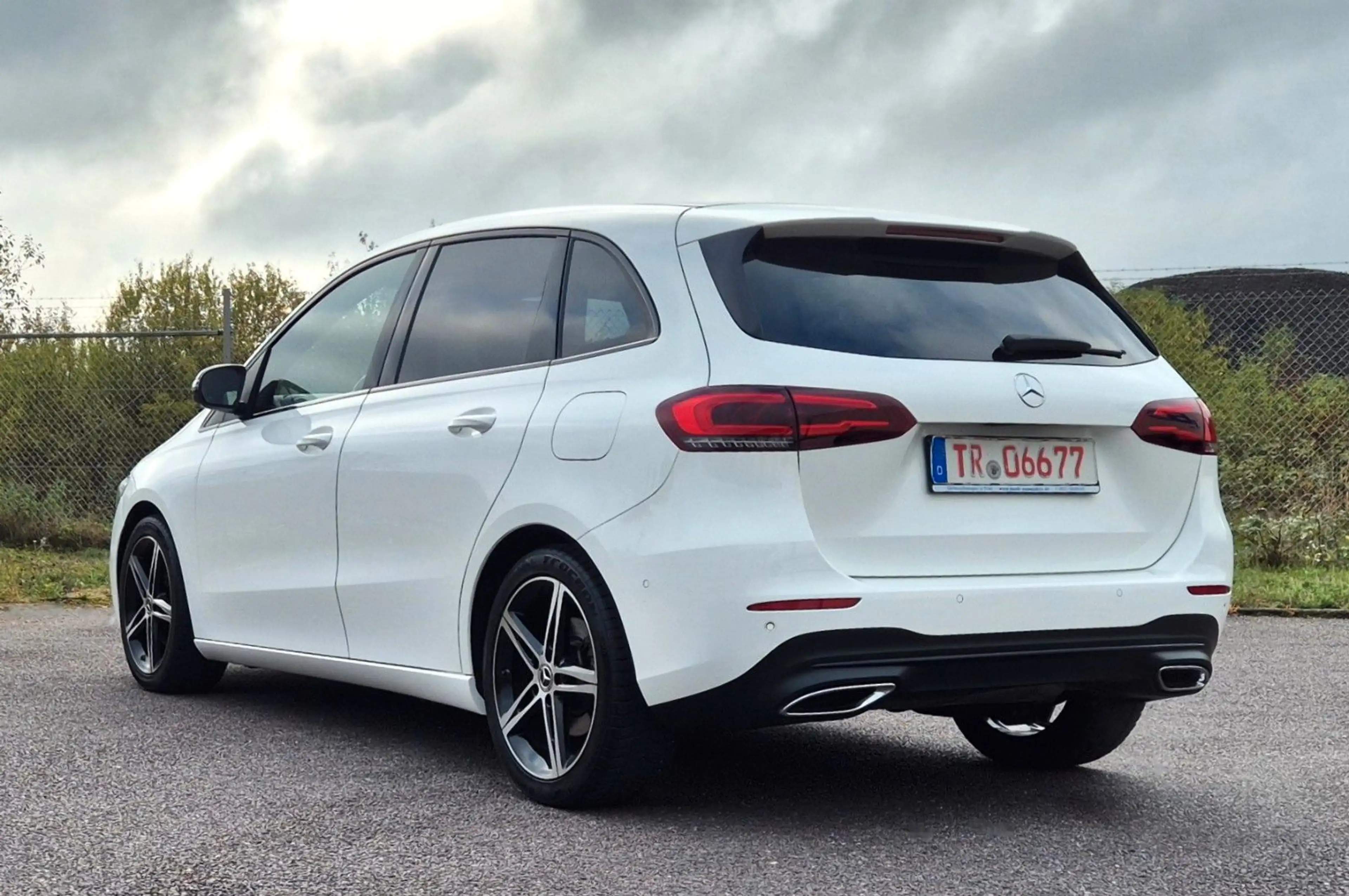 Mercedes-Benz B 200 Progressive, LED, Automatik, Navi. — photo 3