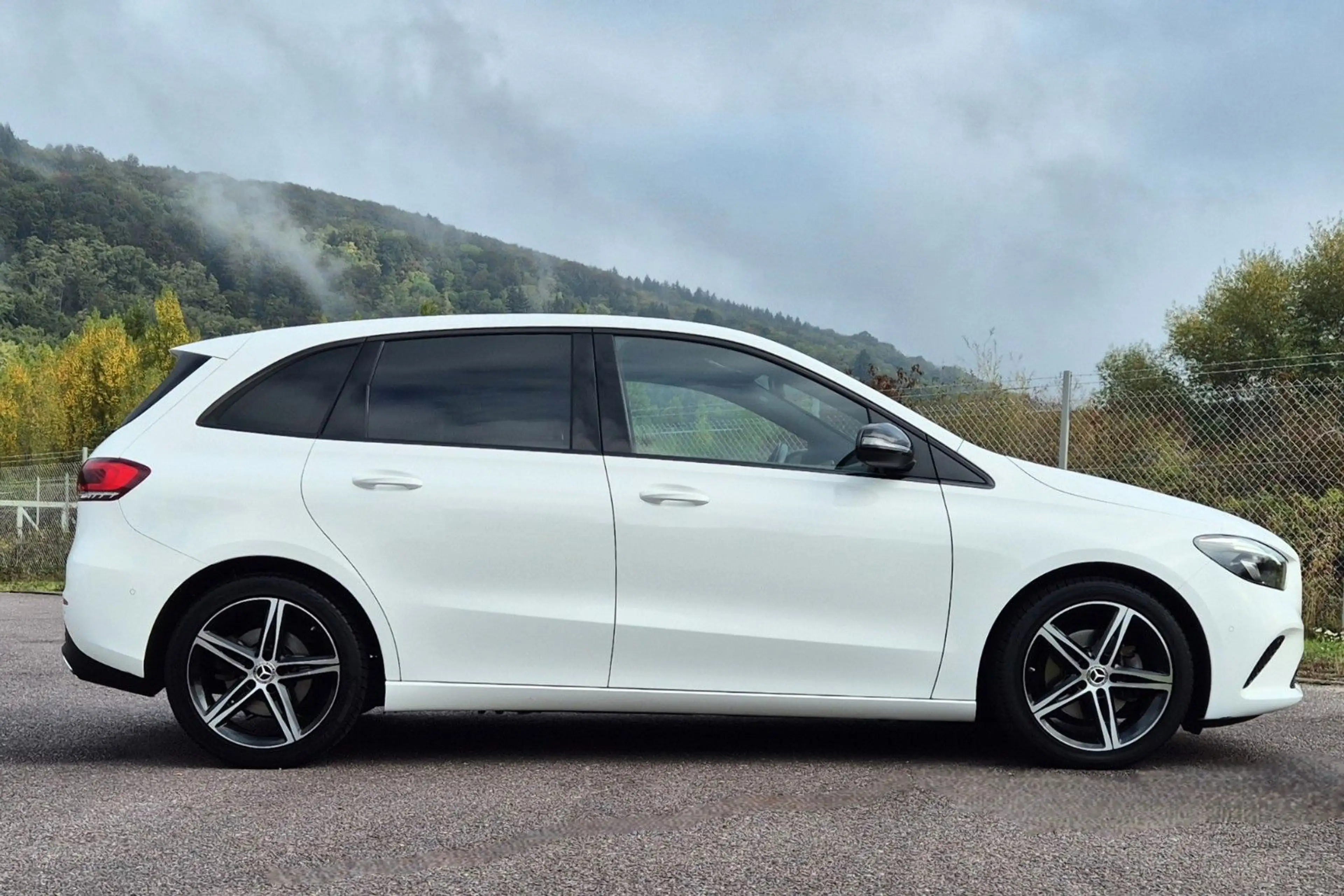 Mercedes-Benz B 200 Progressive, LED, Automatik, Navi. — photo 7